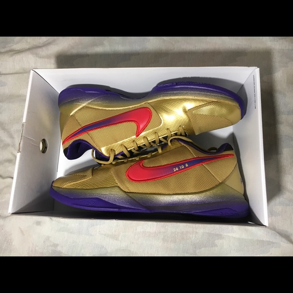Nike Other - New Undefeated X Kobe Protro Hall of Fame Size 15